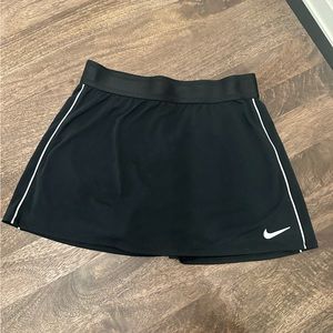 Nike tennis skort